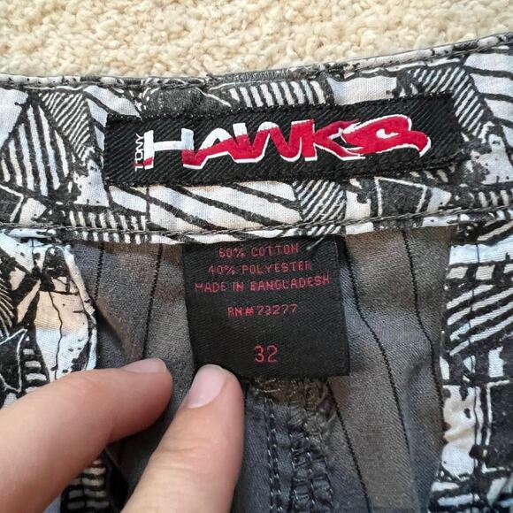 Y2k tony hawk gray and black pinstripe shorts! - Picture 3 of 3